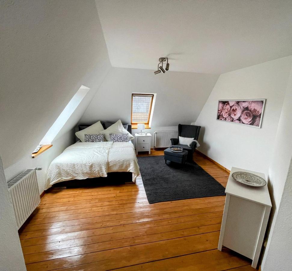 *To Hus* Wohnung Am Rande Von يفير المظهر الخارجي الصورة